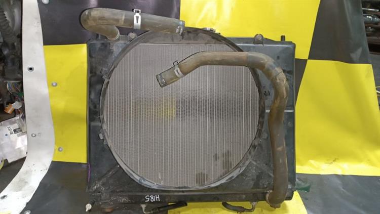 Радиатор основной Мицубиси Паджеро в Хасавюрте 105204