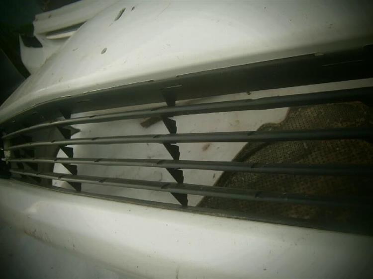 Решетка радиатора Тойота Приус в Хасавюрте 72763